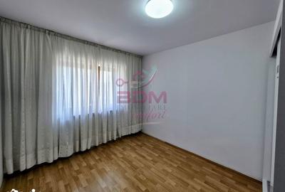 Apartament cu 3 camere decomandat în Micro 1 - 11