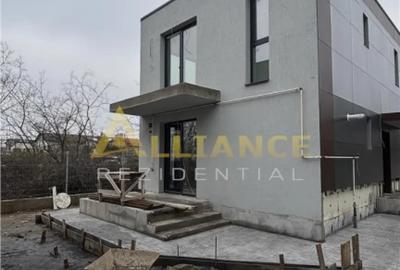 Casă cu 3 camere în Central - 3