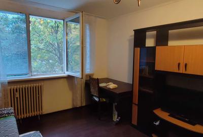 Apartament cu 2 camere decomandat în Brâncoveanu