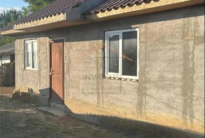 Casă cu 3 camere cu Teren 1723 Mp în Bogza - 3