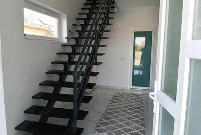 Casă cu Teren 500 Mp în Becicherecu Mic - 2