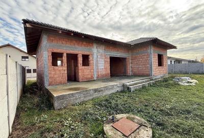 Casă cu 4 camere în Sântandrei - 2