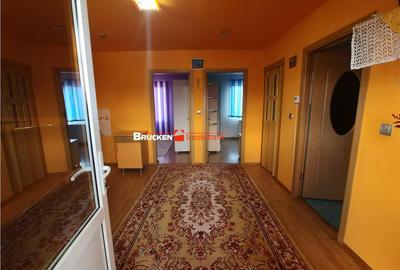 Casă cu 3 camere cu Teren 800 Mp în Central - 6
