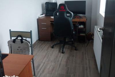 Apartament cu 3 camere decomandat în Cârcea - 1