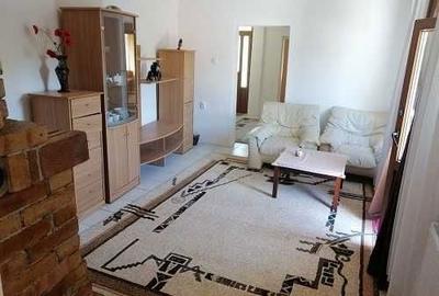 Casă cu 3 camere în Bănești - 1
