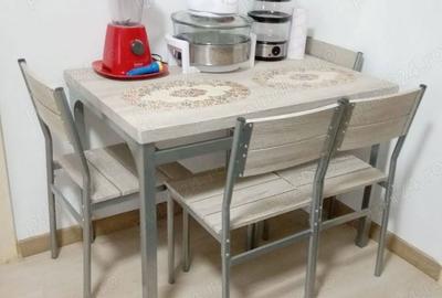 Casă cu 6 camere cu Teren 1100 Mp în Maluri - 1