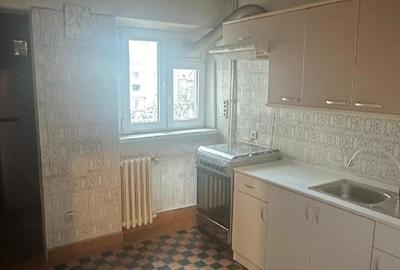 Apartament cu 3 camere decomandat în 1 Mai - 3