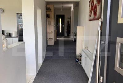 Casa in Sanpetru cu priveliste panoramica si zona linistita - 11