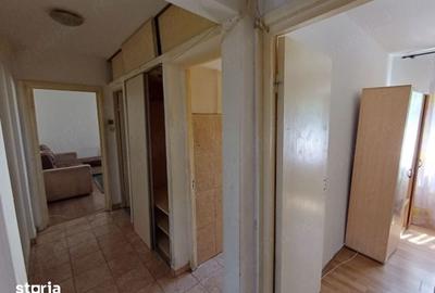 Apartament cu 3 camere semidecomandat în 14 Mai - 2