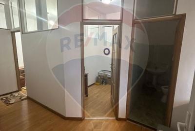 Spațiu comercial, de 77.620002746582 mp, în Ultracentral - 13