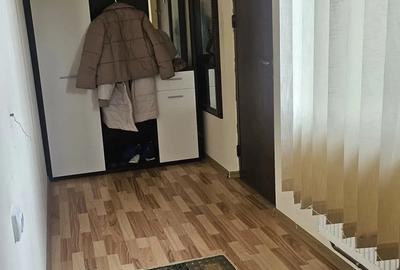 Casă cu 4 camere în Pietroasele - 9