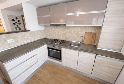 Apartament cu 3 camere semidecomandat, mobilat în Zorilor - 2