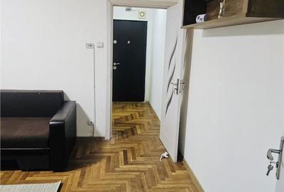 Apartament cu 2 camere semidecomandat în Bartolomeu