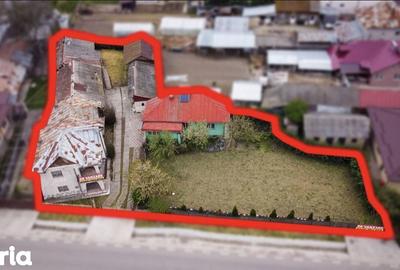 Casă cu 6 camere cu Teren 1100 Mp în Dobra - 1