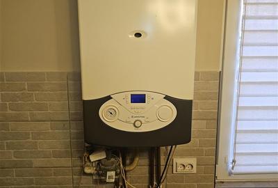 Apartament cu 2 camere semidecomandat în Micro I - 20