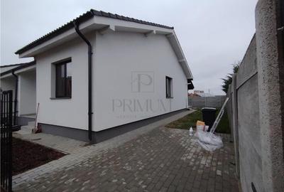 Duplex cu 3 camere cu Canalizare în Moșnița Veche - 3