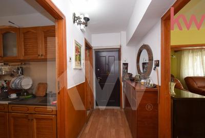 Apartament 4 camere Sarari decomandat, - schimb cu 2 camere - 12