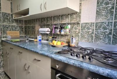 Apartament cu 3 camere semidecomandat, mobilat în Malu Roșu - 7