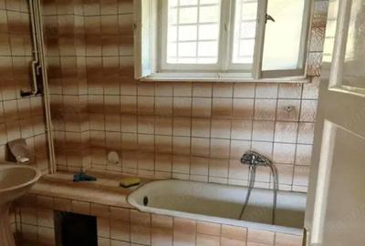 Central - Vanzare casa 5 camere - Str. Bradului - 8