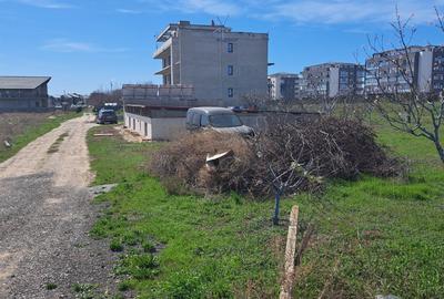 Teren Construcții intravilan de 600 mp, în Nord - 2