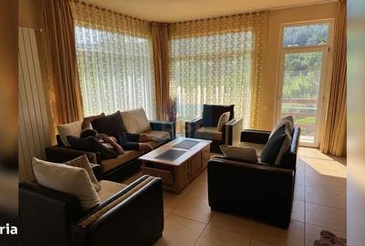 Casă cu 4 camere cu Teren 4500 Mp în Tureni - 1