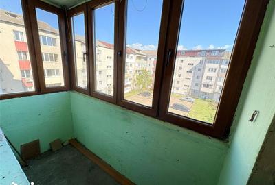 Apartament cu 3 camere decomandat în Central - 1