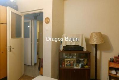 Sala Palatului // vedere spate // balcon - 20