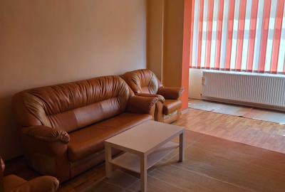 Apartament cu 2 camere decomandat în Exterior Vest - 3