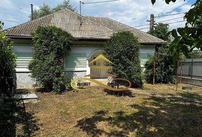 Casă cu 3 camere cu Teren 1008 Mp în Sărata - 10