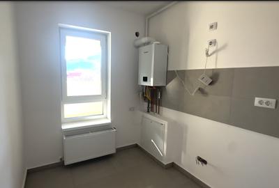 Apartament cu 2 camere decomandat în Dârste - 6