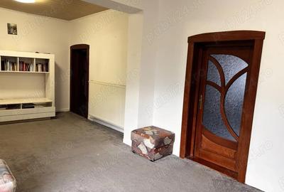 Casă cu 3 camere în Central - 3