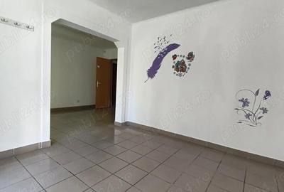 Spațiu comercial, de 32 mp, în Dacia - 1