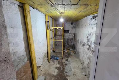 Casa de vanzare, zona centrala 80 mp utili, 350 mp teren - 1