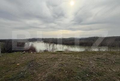 Teren de 970 mp, în Central - 1