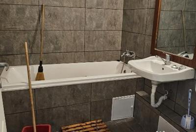 Apartament cu 2 camere decomandat în Central - 1