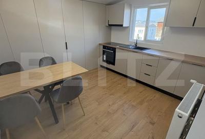 Apartament cu 3 camere în Decebal - 2