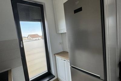 Apartament cu 3 camere semidecomandat în Dumbrăvița - 5
