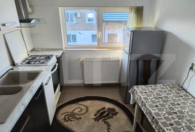 Spa?iu comercial multifunc?ional cu etaj, 104 mp, zona Bur - 6