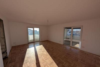 Casa Spa?ioasa cu 7 Camere, 242 mp Utili ?i 600 mp Teren - 13