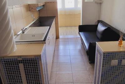 Apartament cu 2 camere decomandat în Nufărul - 1