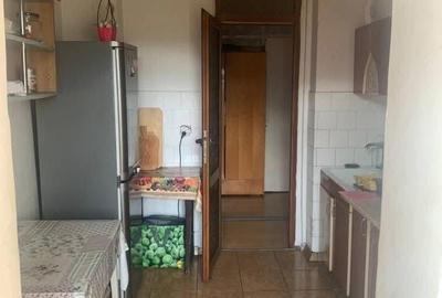 Apartament cu 3 camere decomandate, etajul 3/4, zona Nicolina - 4