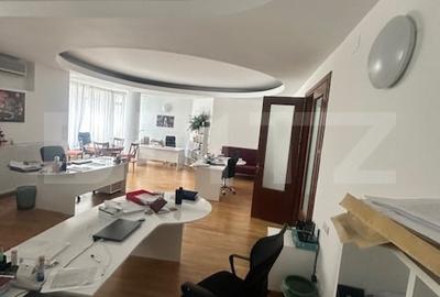 Apartament cu 4 camere, 137.36 mp, zona Primaverii - 3