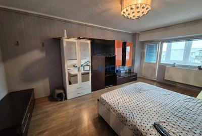 Garsonieră decomandată, mobilată în Sebastian