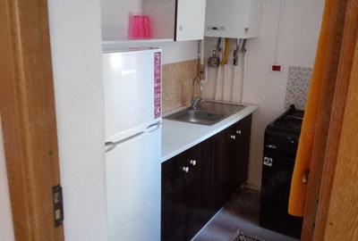 Garsonieră decomandată în Debarcader - 7