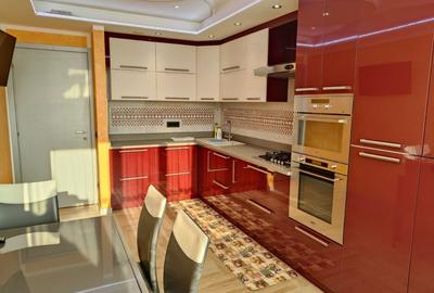 Apartament cu 2 camere decomandat în Cordos - 2