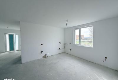 Casă cu 4 camere cu Teren 298 Mp în Vladimirescu - 2