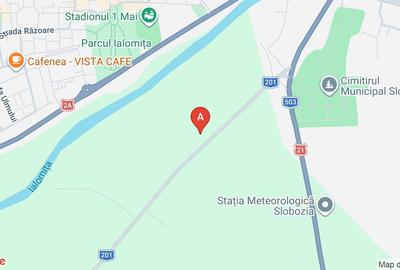 Apartament cu 3 camere decomandat în Bora