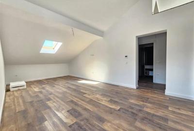 Apartament cu 2 camere semidecomandat în Tractorul