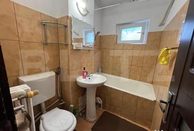 Apartament cu 2 camere semidecomandat în Calea București