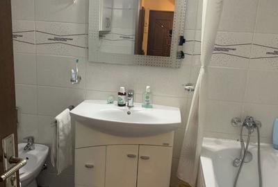 Apartament cu 4 camere decomandat în Central - 3